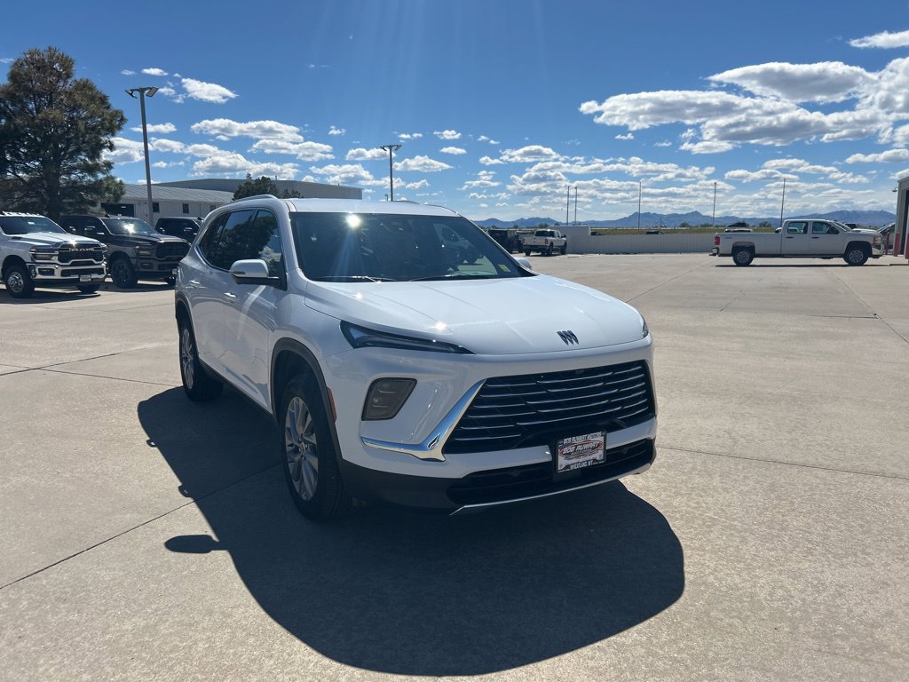 Used 2026 Buick Enclave Preferred AWD/4WD image 8