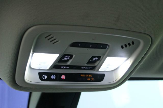 Used 2021 Chevrolet Traverse Premier w/ Redline Edition image 20