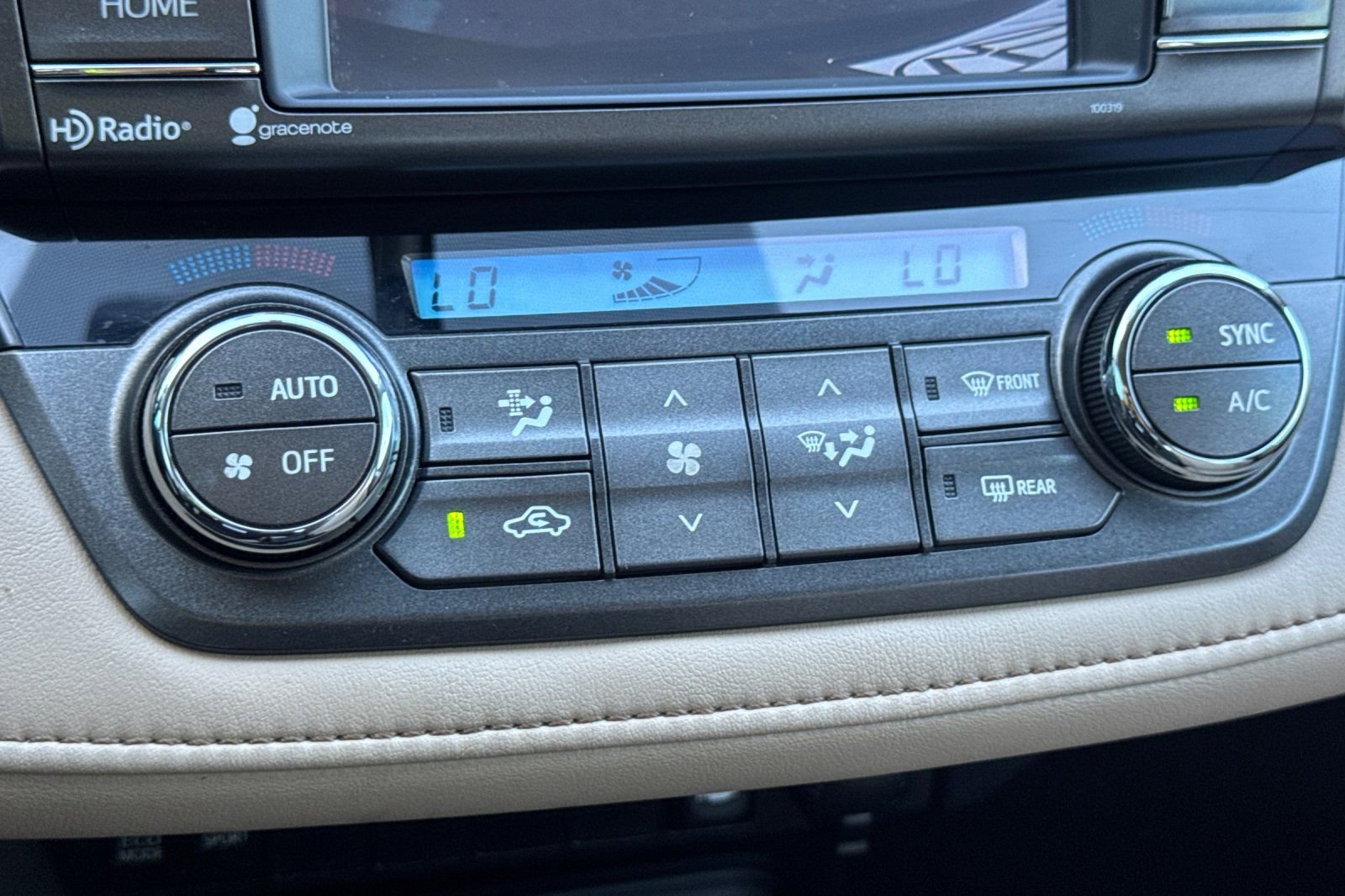 Used 2015 Toyota RAV4 XLE image 20