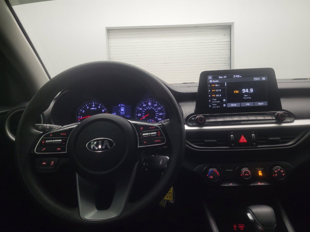 Used 2020 Kia Forte LXS FWD image 22