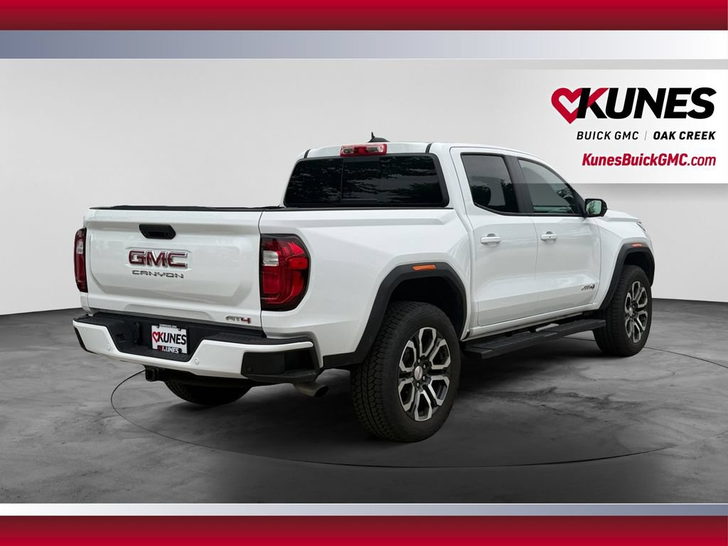 Used 2024 GMC Canyon AT4 w/ AT4 Premium Package AWD/4WD image 10