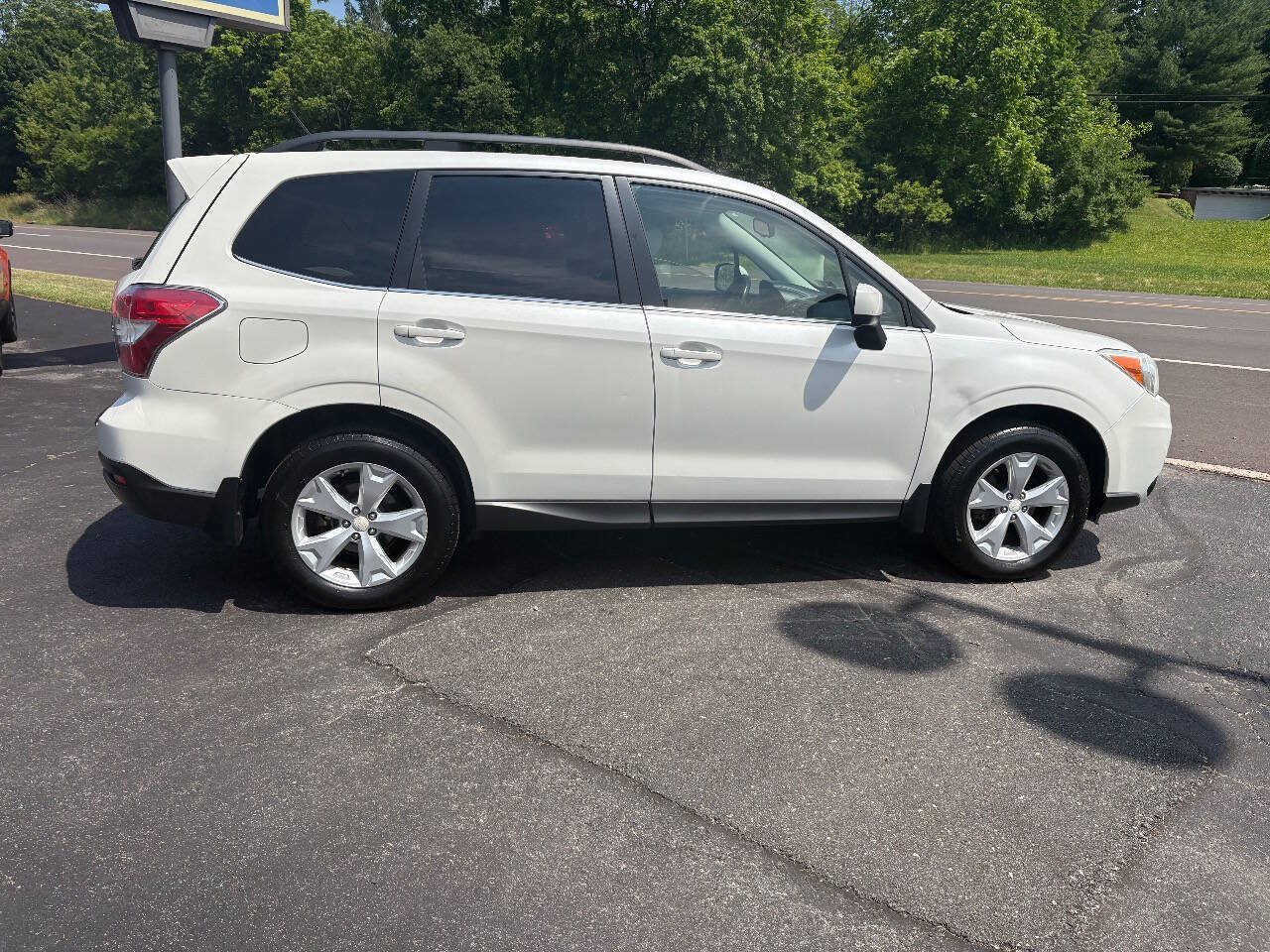 Used 2014 Subaru Forester 2.5i Limited w/ Popular Package #1 AWD/4WD image 5