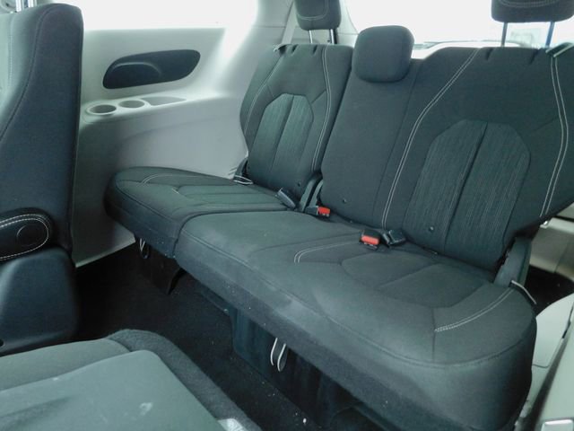 Certified 2020 Chrysler Voyager LX w/ Cold Weather Group image 23
