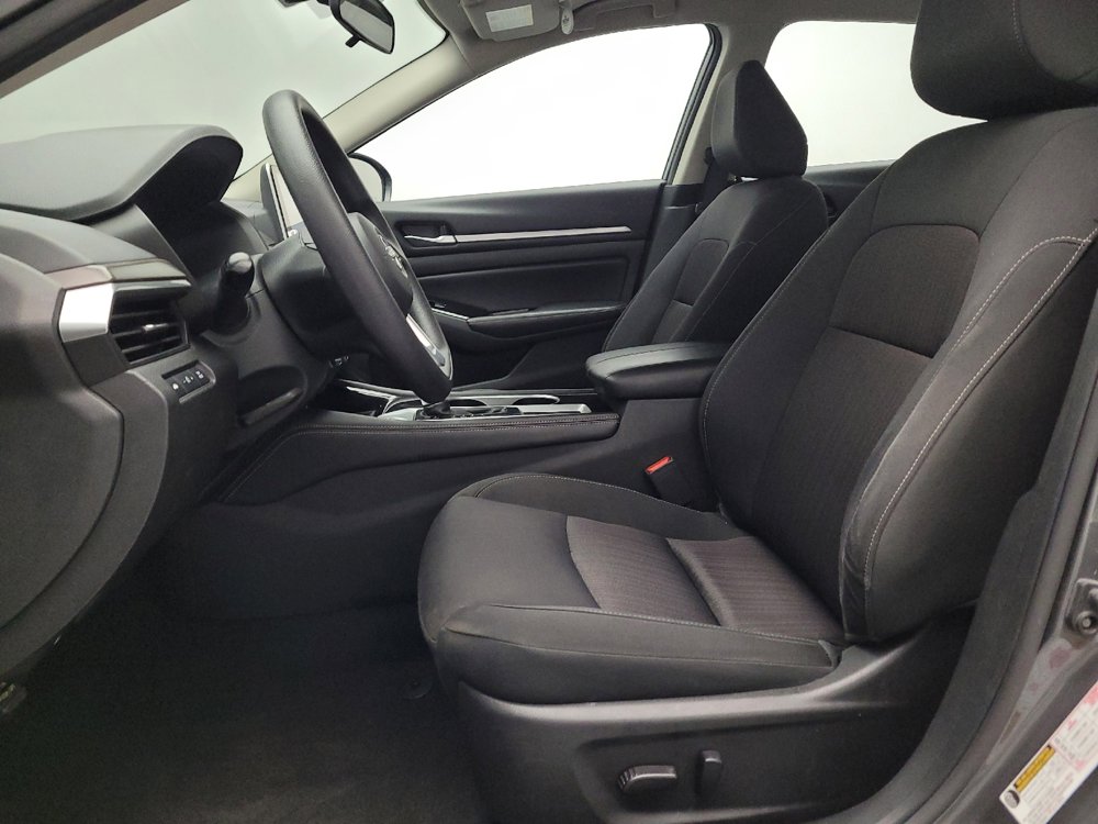 Used 2023 Nissan Altima 2.5 SV image 17