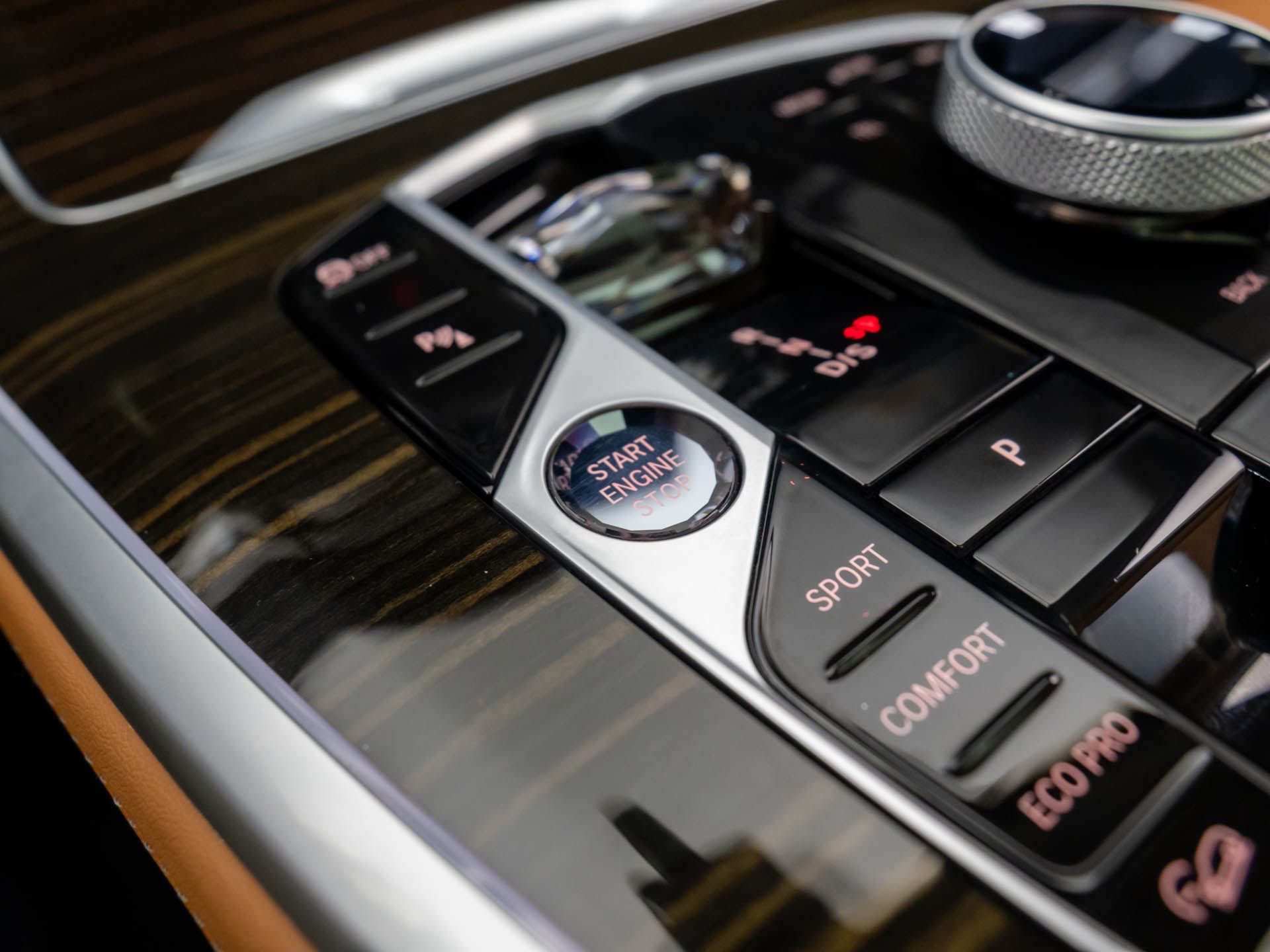 Certified 2025 BMW X7 xDrive40i w/ Premium Package image 23