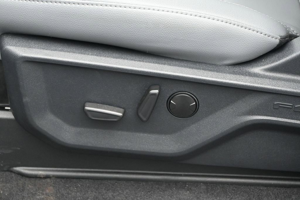 New 2025 Ford F150 Lightning Flash AWD/4WD image 9