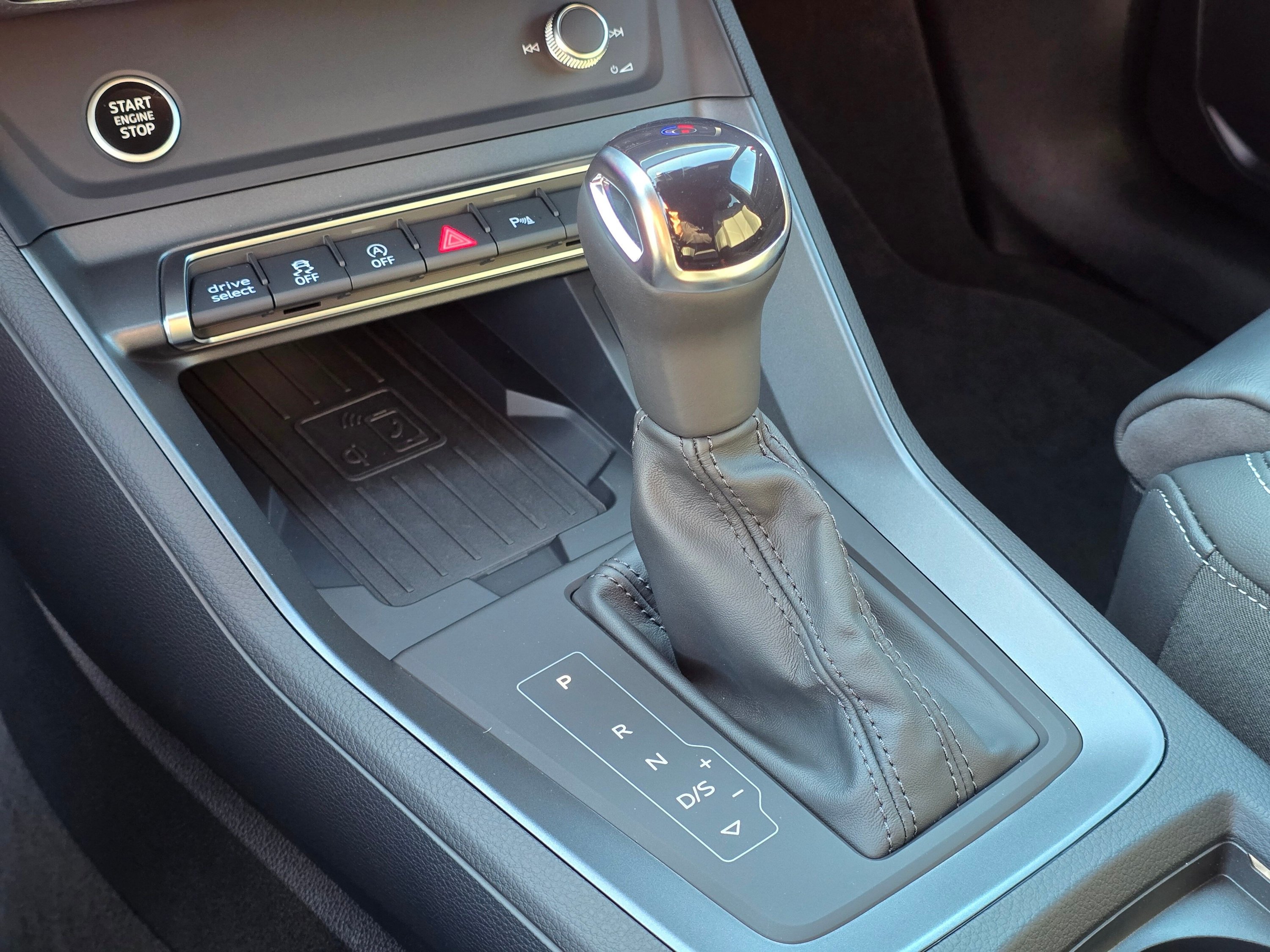 Certified 2025 Audi Q3 2.0T Premium AWD/4WD image 15