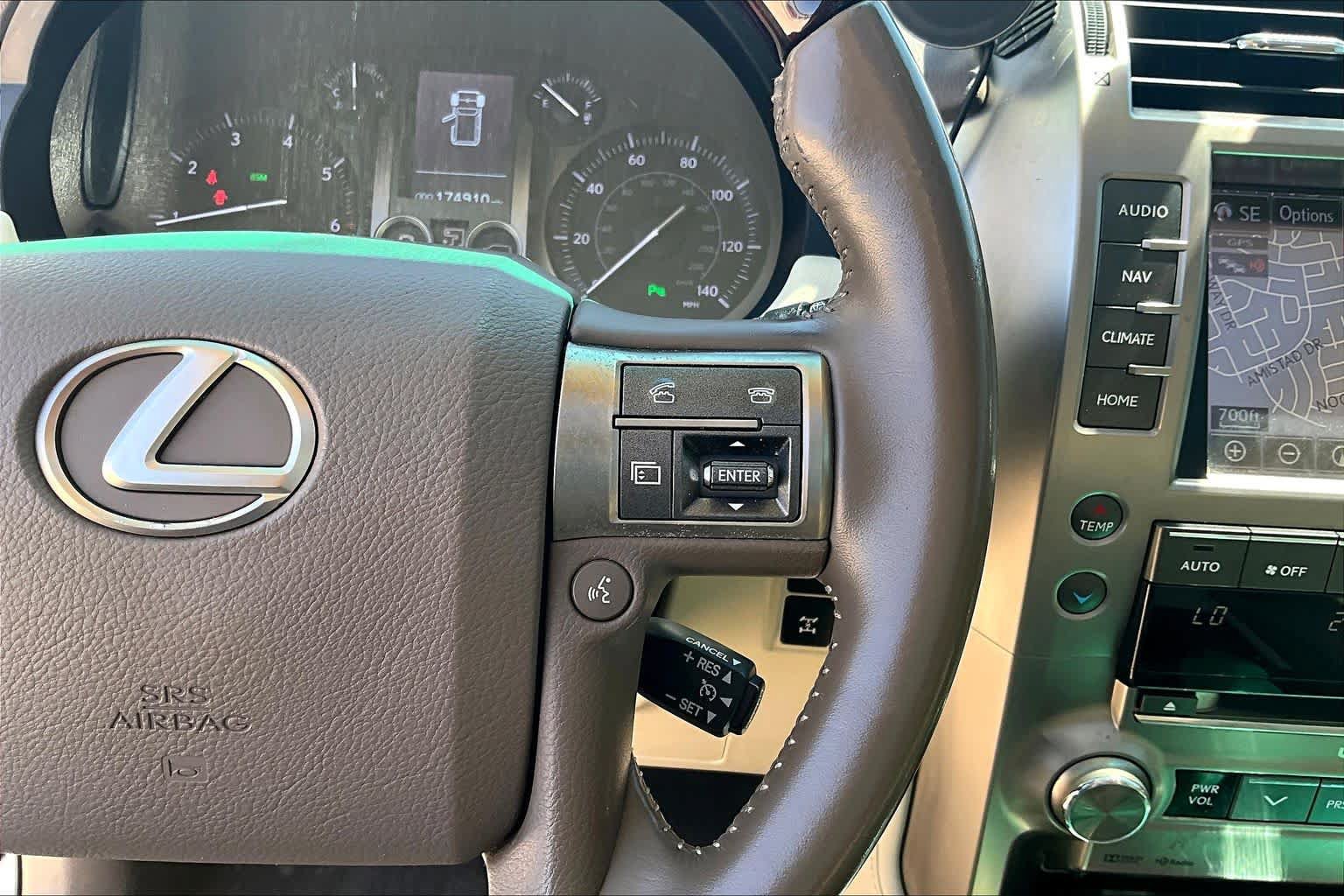 Used 2015 Lexus GX 460 w/ Premium Package AWD/4WD image 23