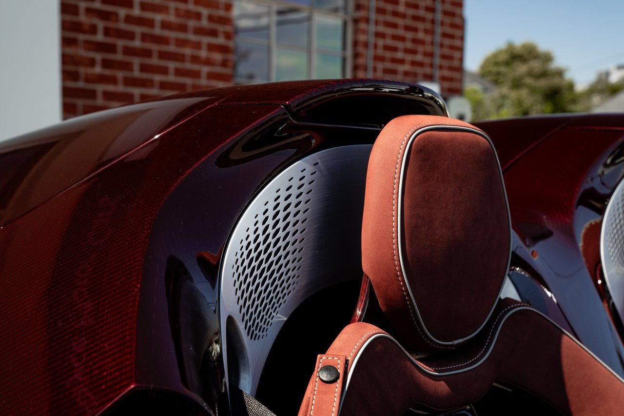 Used 2021 McLaren Elva RWD image 40