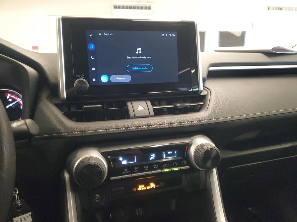 Used 2023 Toyota RAV4 LE image 24