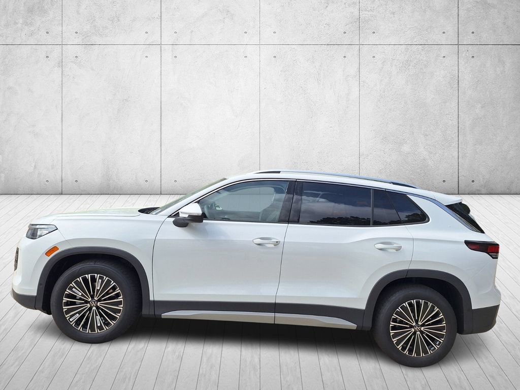 New 2026 Volkswagen Tiguan S image 2