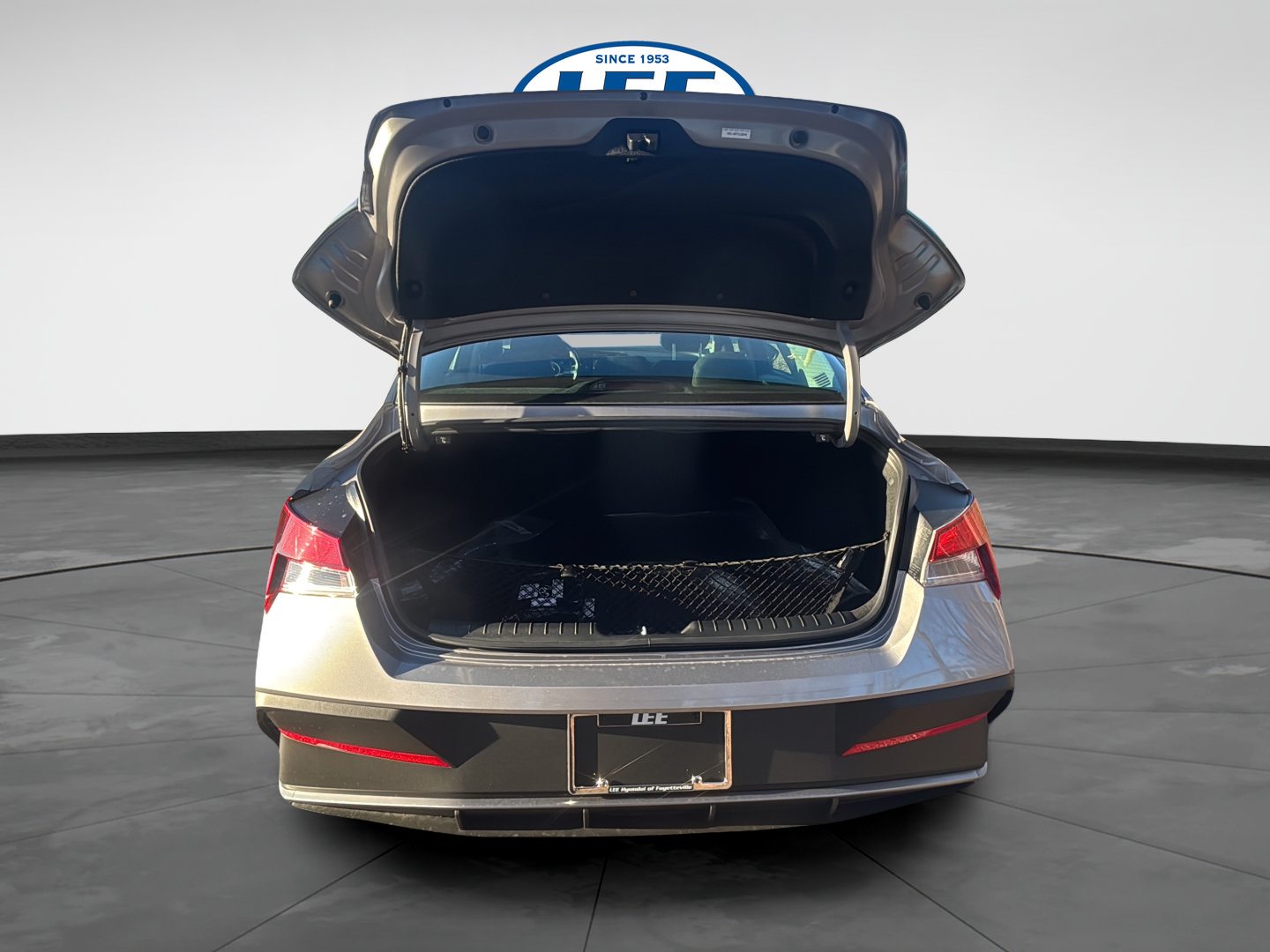 Certified 2026 Hyundai Elantra SE FWD image 17
