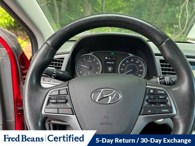 Used 2017 Hyundai Elantra Limited w/ Limited Tech Package 04 FWD image 11