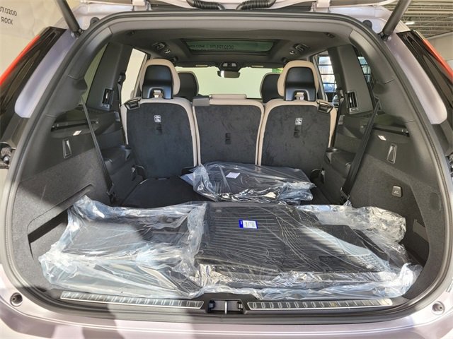 New 2026 Volvo XC90 B6 Core w/ Protection Package image 15