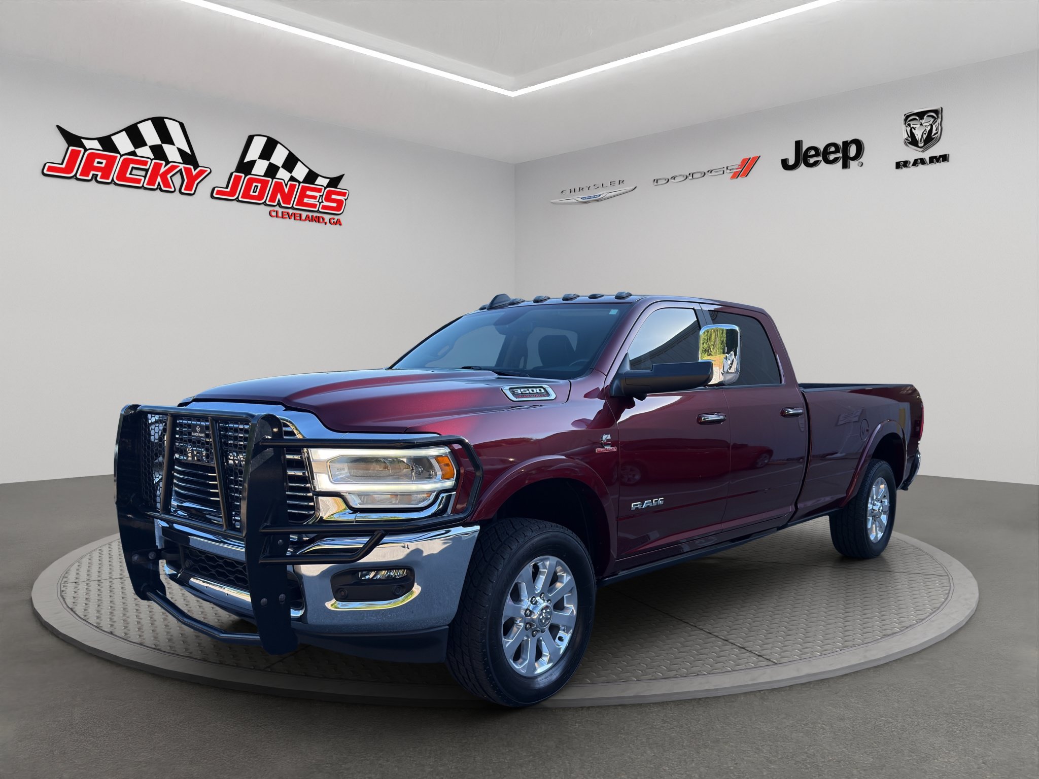 Used 2022 RAM 3500 Laramie AWD/4WD image 2