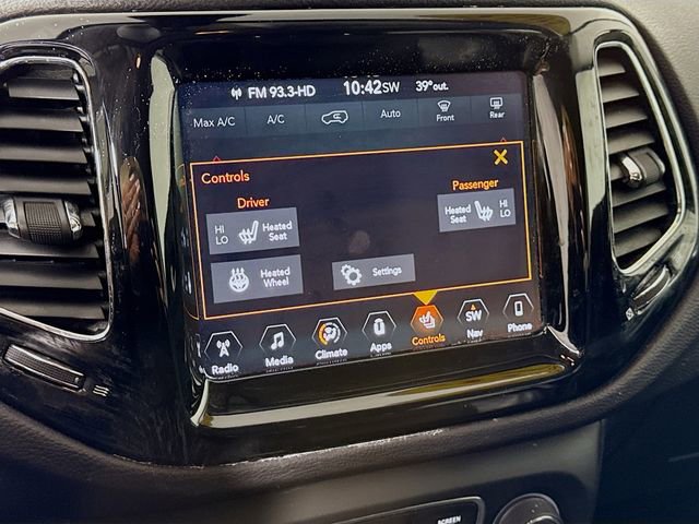 Used 2018 Jeep Compass Limited w/ Navigation Group image 19