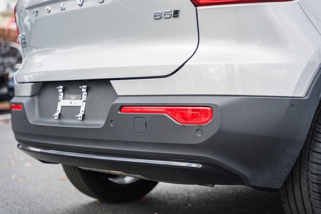Used 2024 Volvo XC40 B5 Plus w/ Protection Package Premier image 9