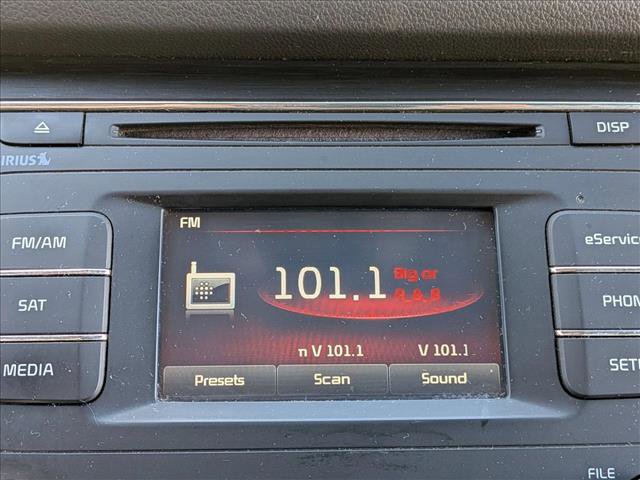 Used 2016 Kia Sedona LX w/ Option Group 020 FWD image 13