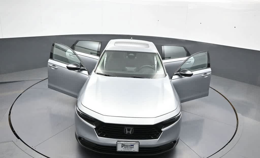 Certified 2025 Honda Accord SE image 56