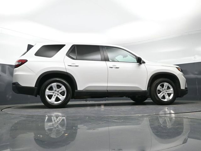 Used 2023 Honda Pilot LX image 21