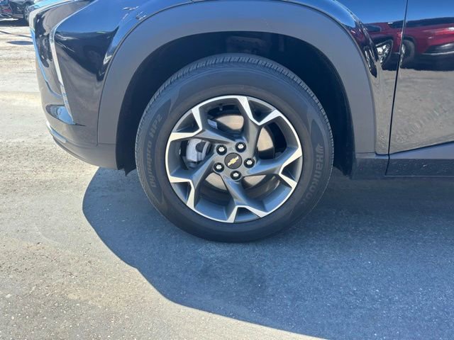 Certified 2024 Chevrolet Trax LT w/ Driver Confidence Package FWD image 12