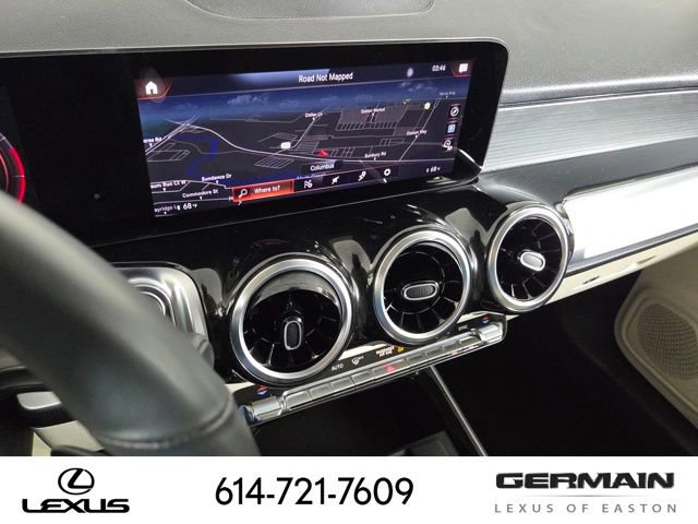 Used 2022 Mercedes-Benz GLB 250 4MATIC image 27