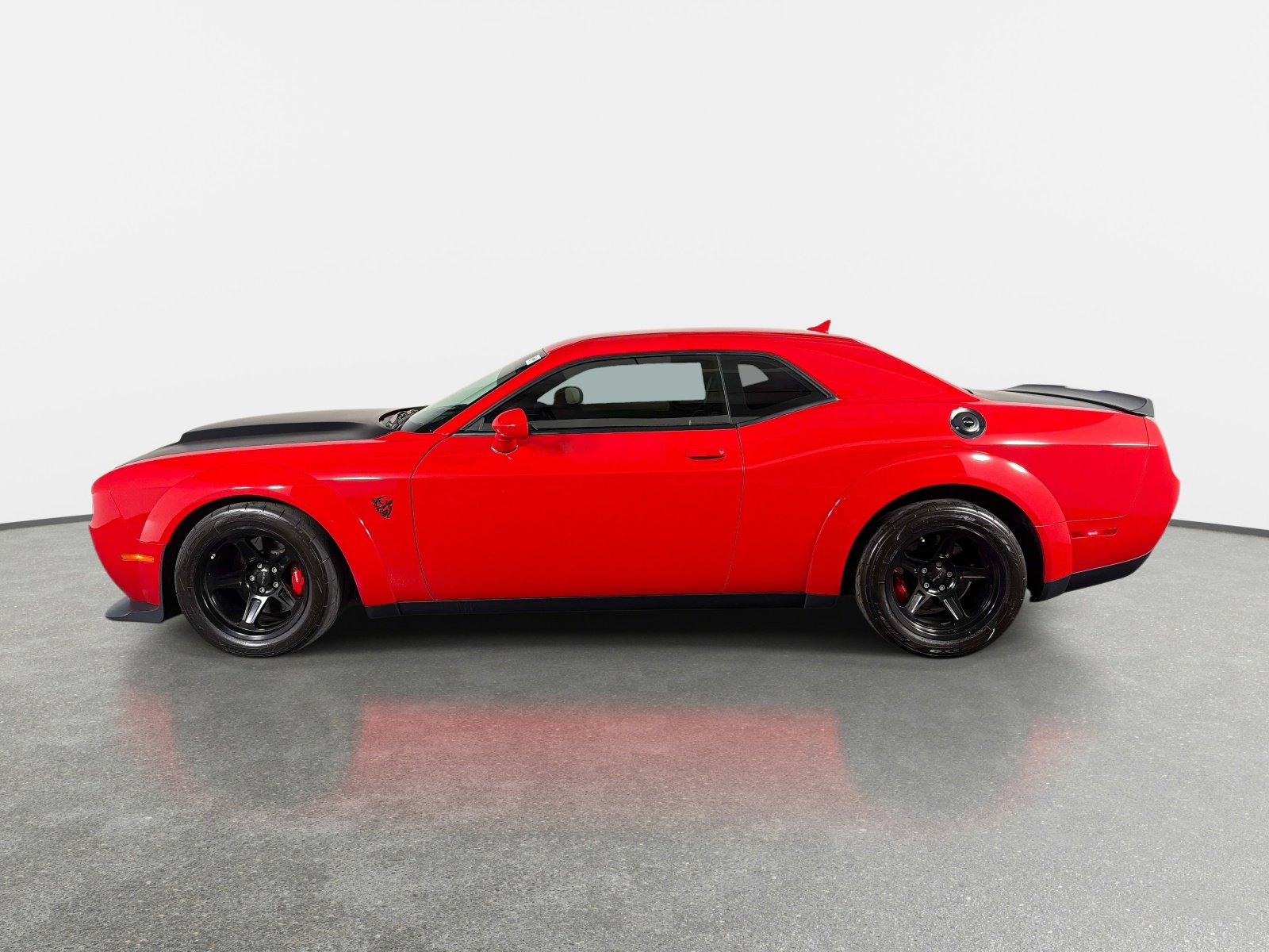 Used 2018 Dodge Challenger SRT Demon RWD image 6