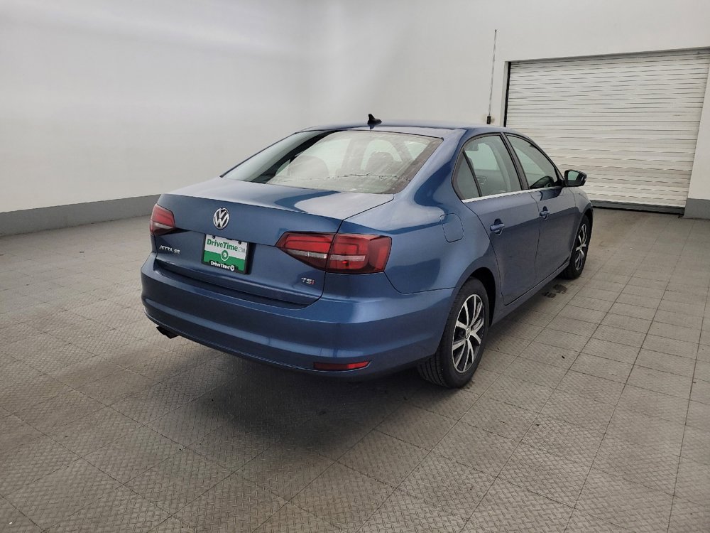 Used 2018 Volkswagen Jetta SE image 9