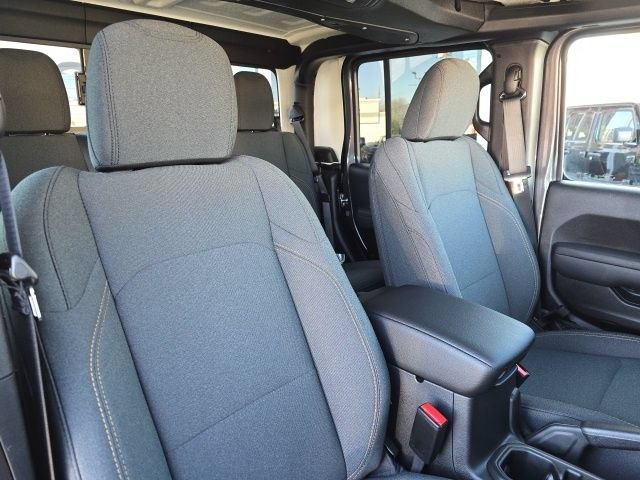 New 2026 Jeep Gladiator Sport AWD/4WD image 43