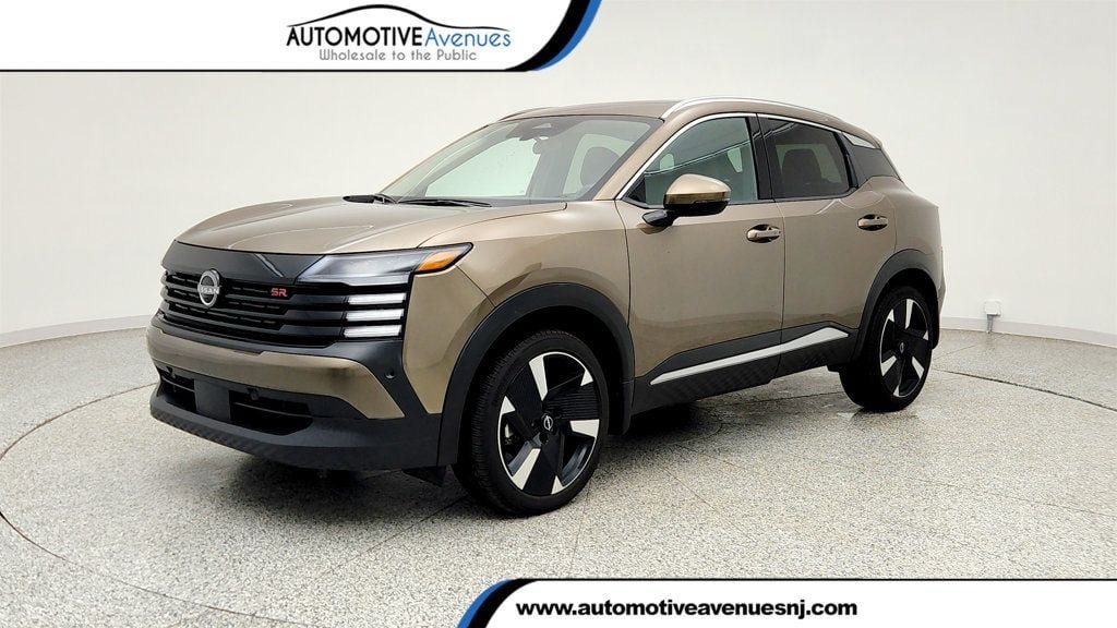 Used 2025 Nissan Kicks SR w/ SR Premium Package AWD/4WD video 1