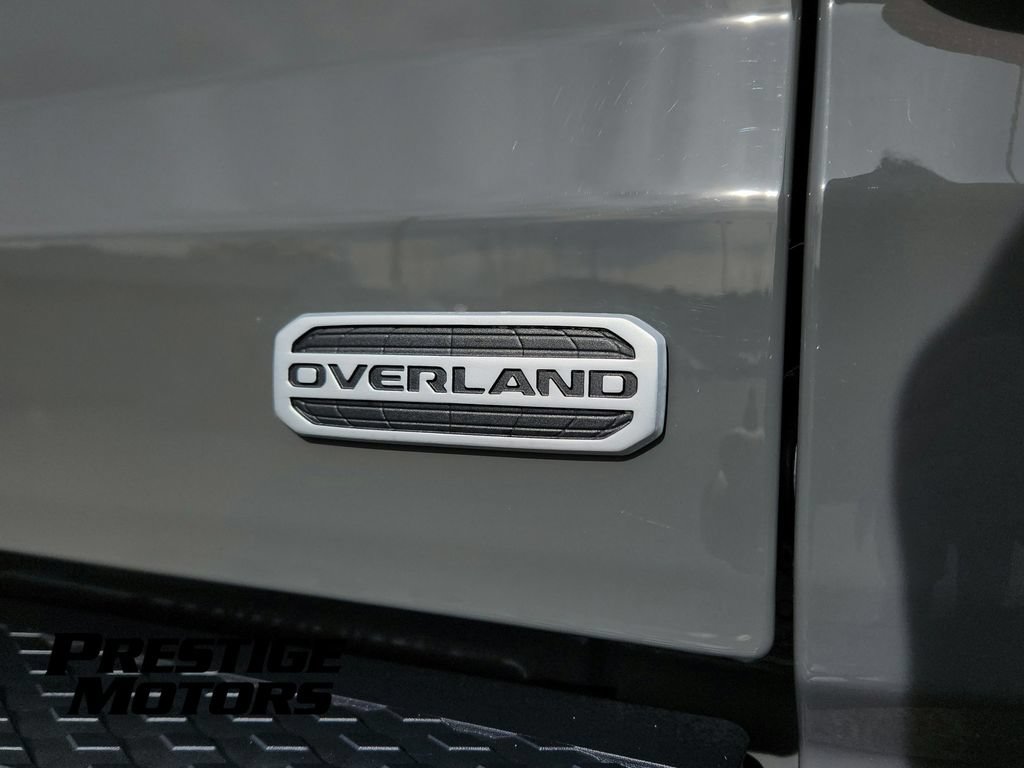 Used 2021 Jeep Gladiator Overland w/ Uconnect 4C Nav & Sound Group AWD/4WD image 32