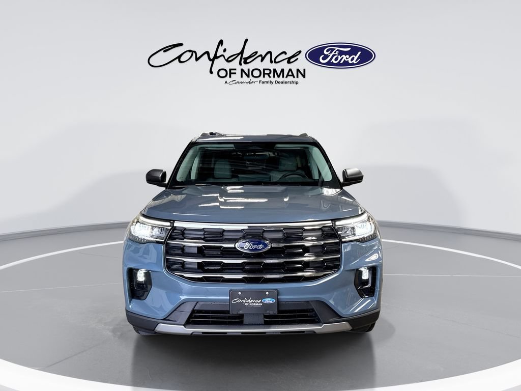 New 2026 Ford Explorer Active w/ Active Comfort Package AWD/4WD image 2