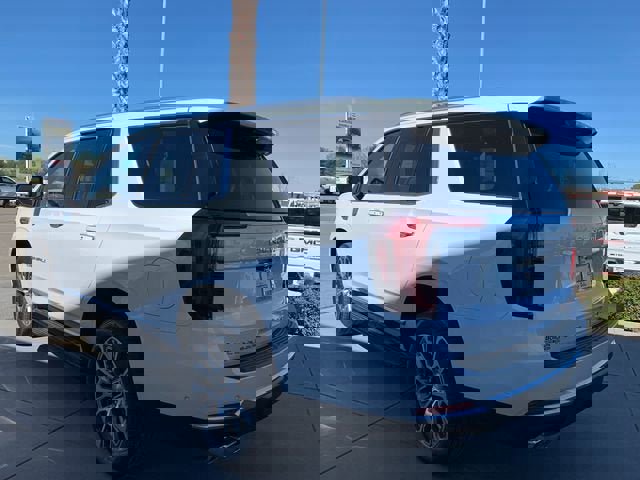 New 2026 GMC Yukon Denali w/ Advanced Technology Package image 7