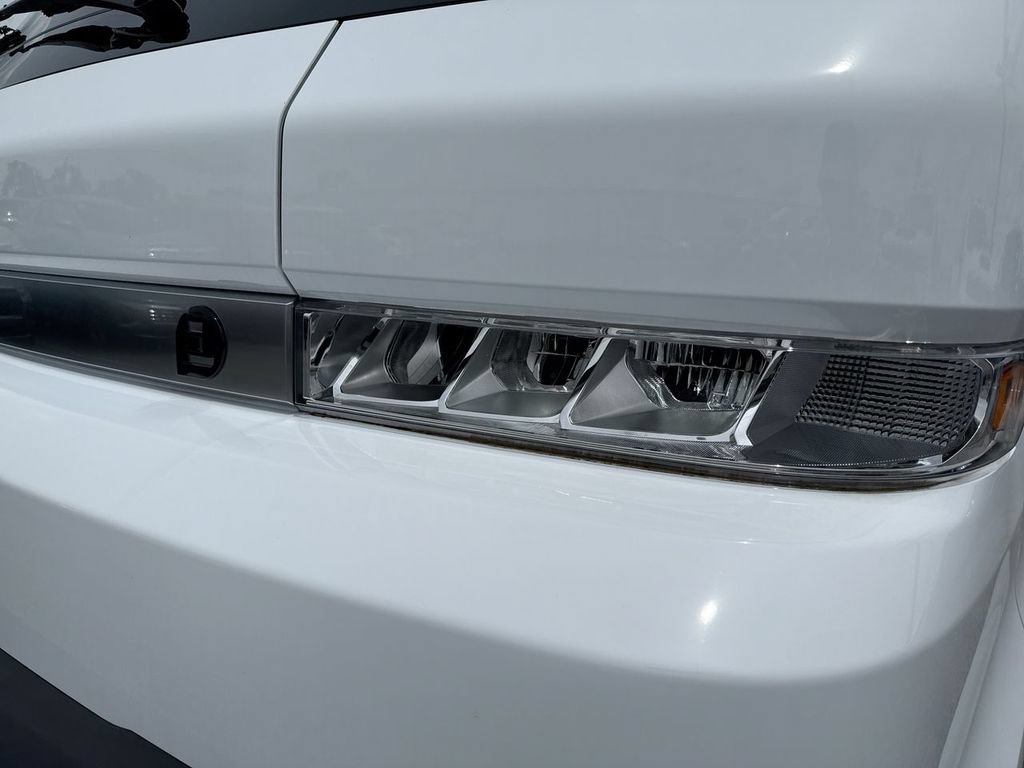 Used 2024 Chevrolet Brightdrop 600 w/ Battery Pack, Max Range AWD/4WD image 10