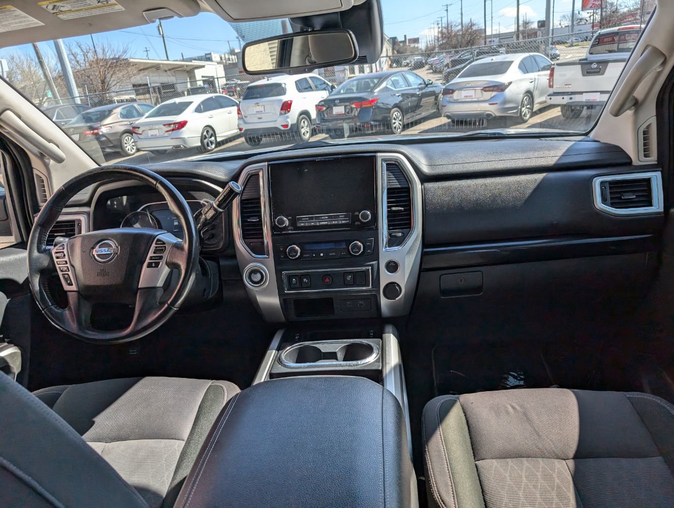 Used 2020 Nissan Titan SV w/ SV Convenience Package image 14