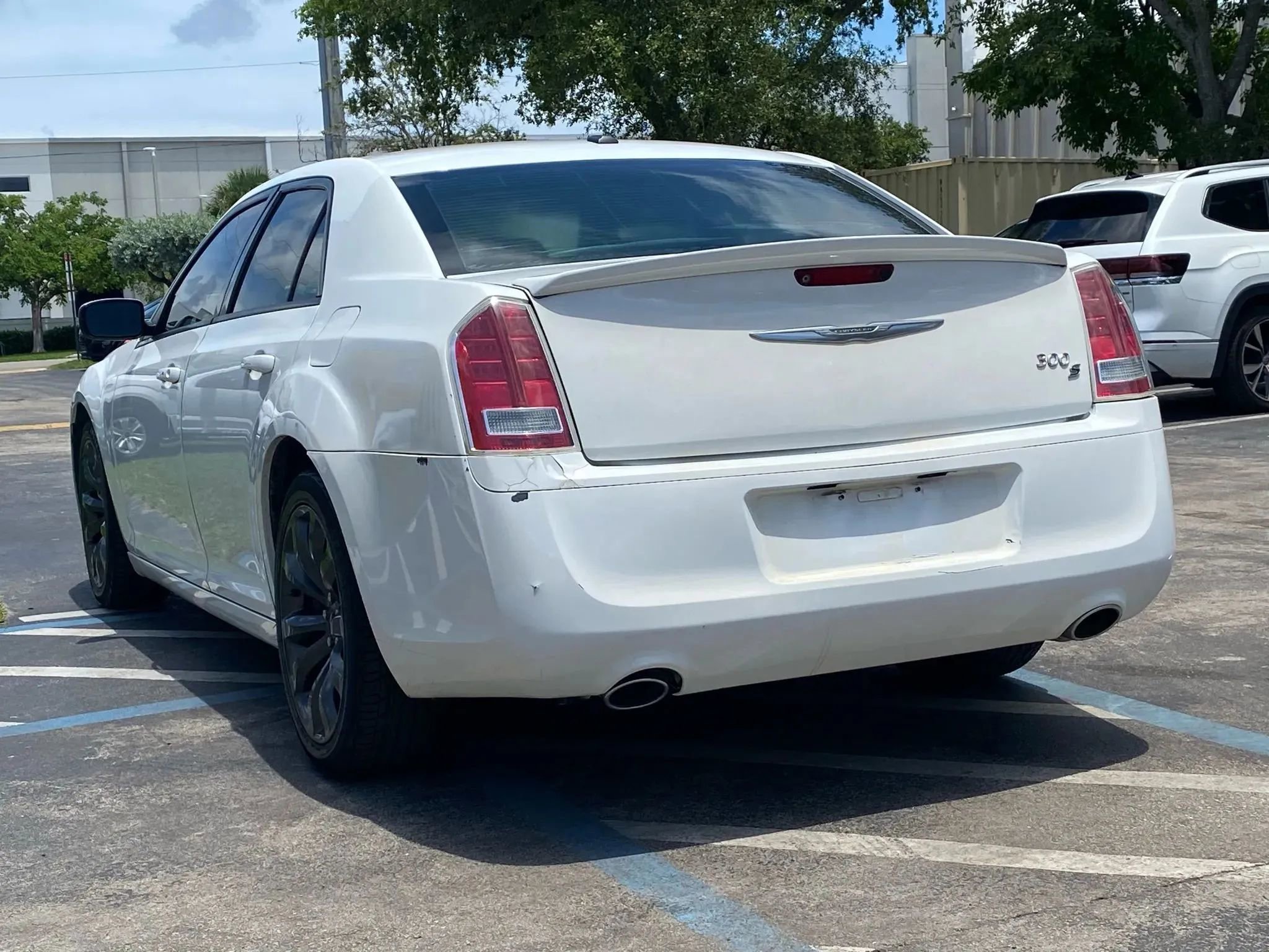Used 2014 Chrysler 300 S image 9
