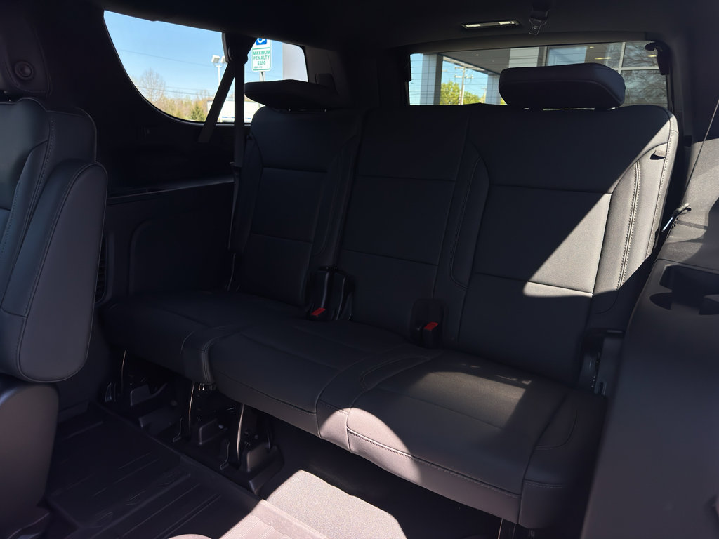 New 2026 Chevrolet Suburban LT w/ Comfort Package AWD/4WD image 25