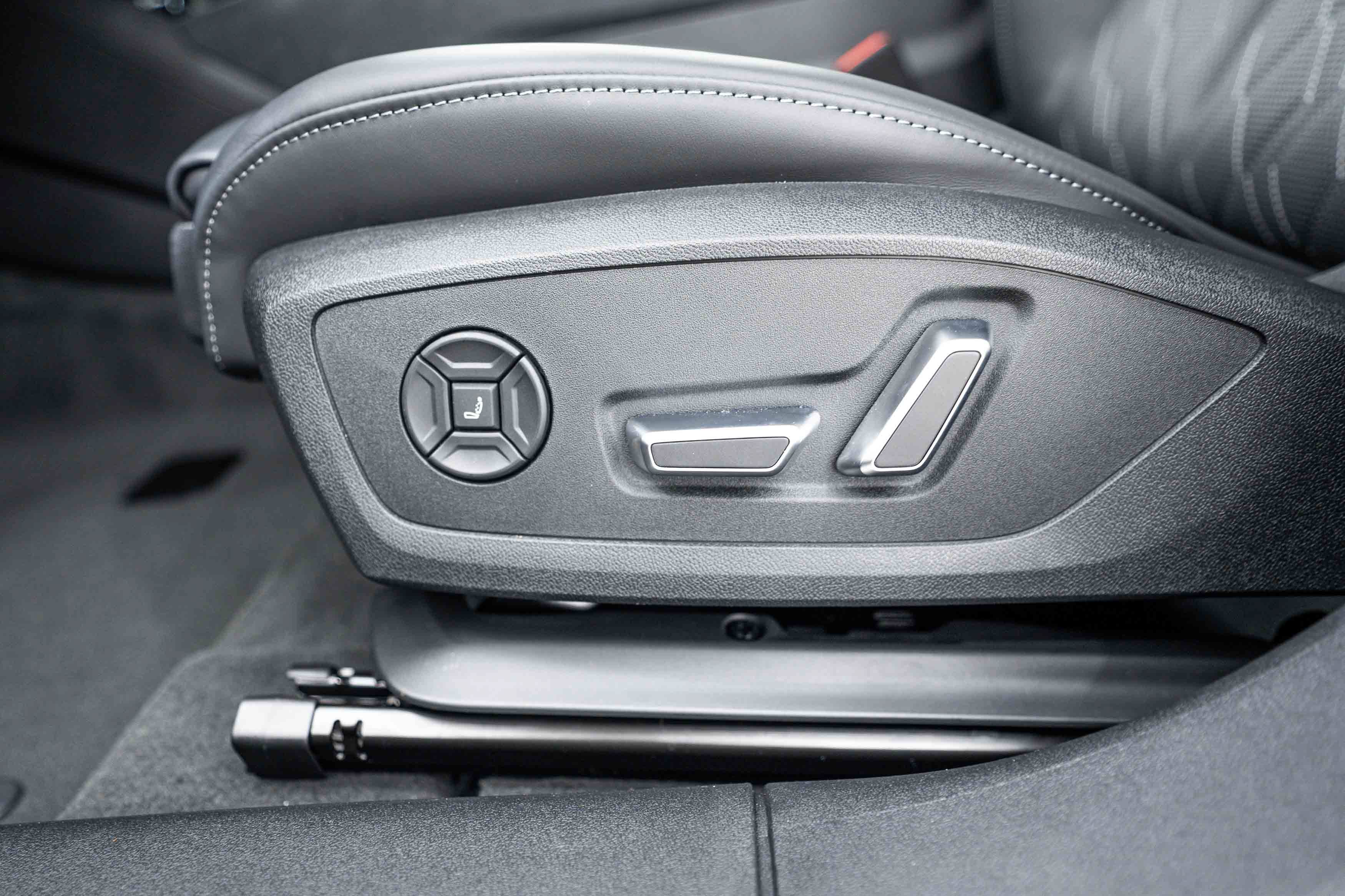 New 2027 Audi S6 e-tron Prestige AWD/4WD image 15