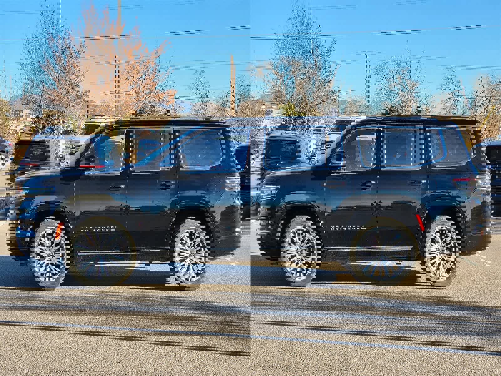 Used 2022 Jeep Grand Wagoneer Series III image 4