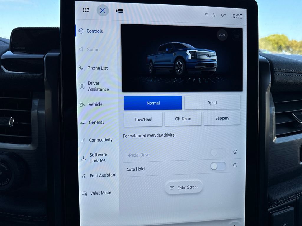 New 2025 Ford F150 Lightning Flash image 30