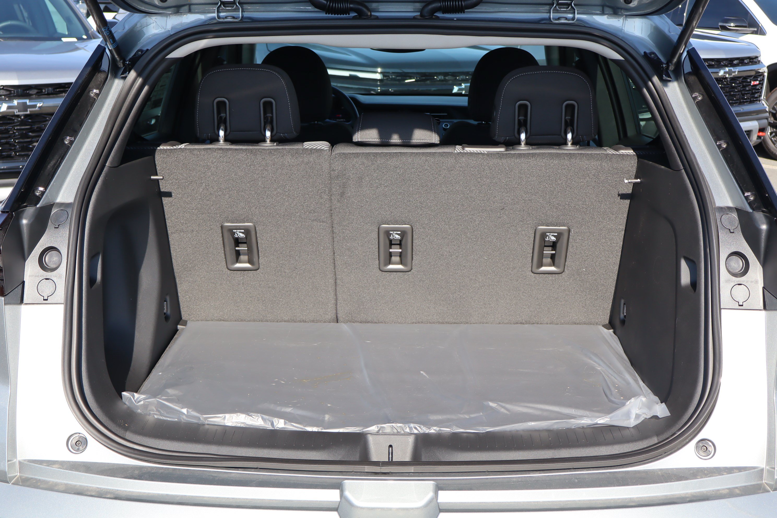 New 2027 Chevrolet Bolt LT w/ LPO, All-Weather Package FWD image 19