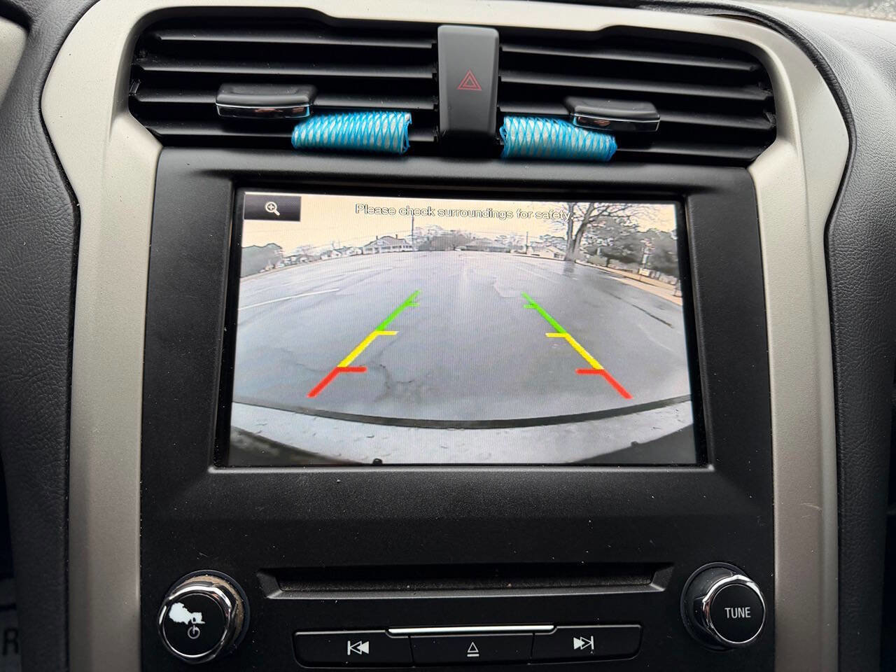 Used 2016 Ford Fusion SE w/ Equipment Group 202A FWD image 18