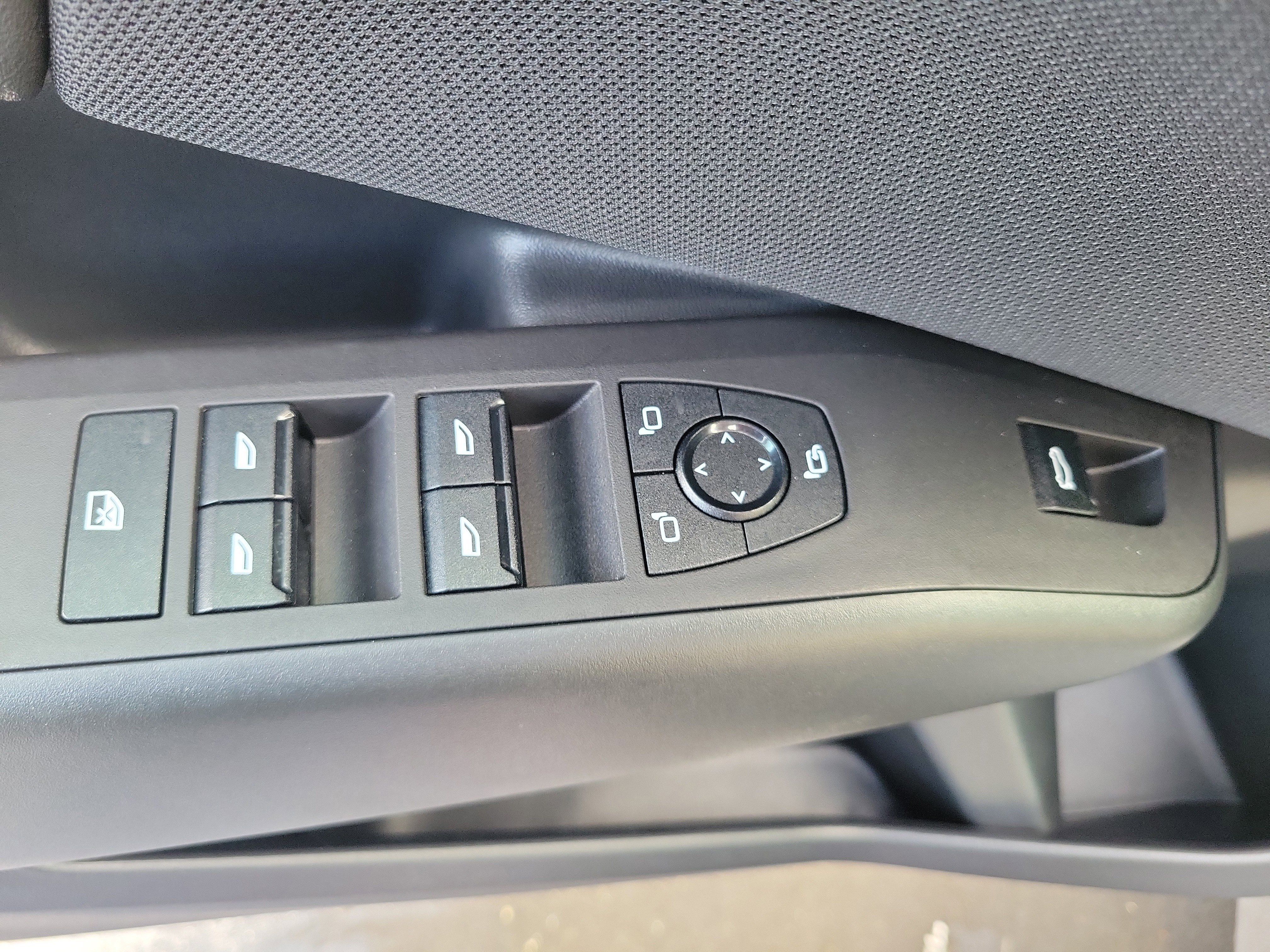 New 2025 BMW X3 xDrive30i w/ Premium Package image 19