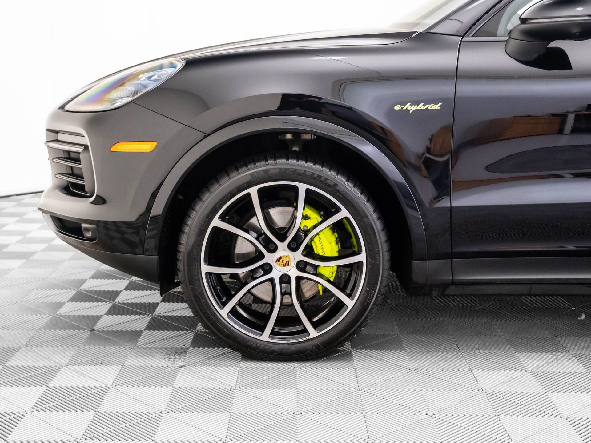 Used 2021 Porsche Cayenne E-Hybrid image 35