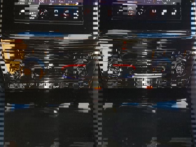 Certified 2025 Jeep Grand Cherokee L Laredo w/ Trailer Tow Package image 32