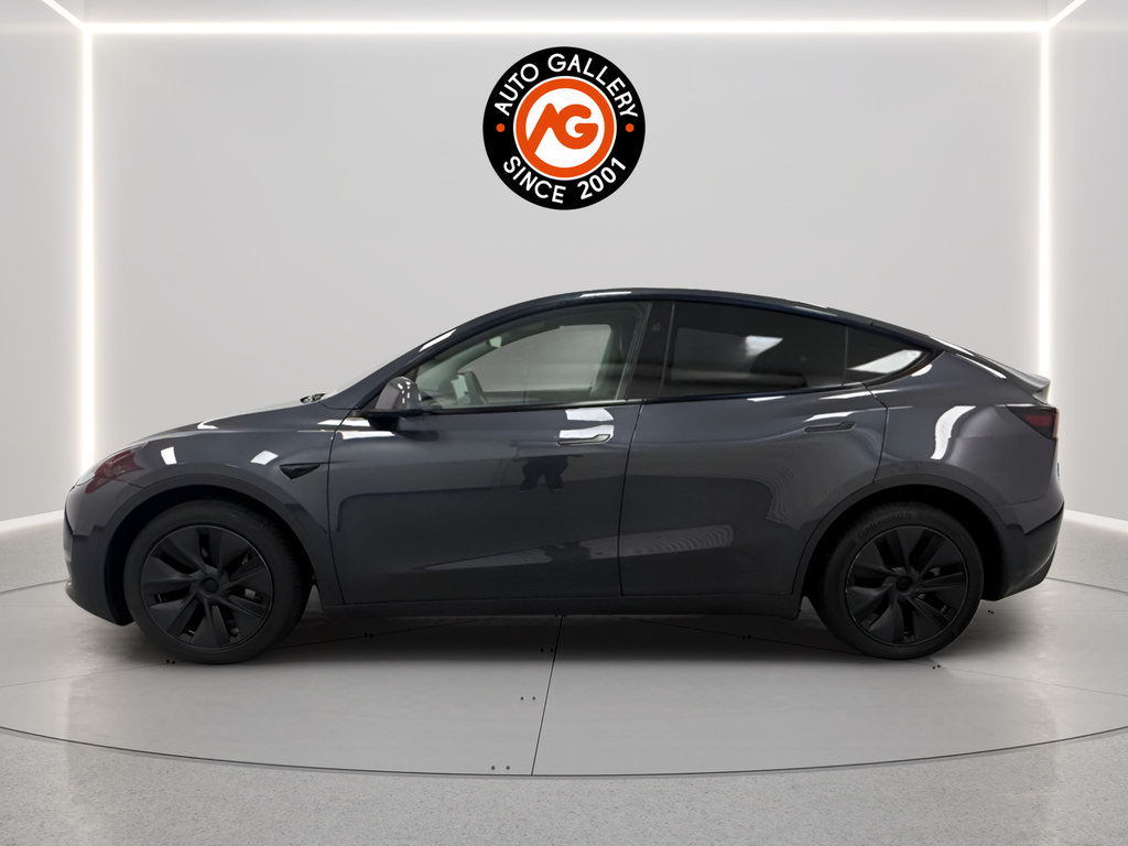 Used 2025 Tesla Model Y Long Range AWD/4WD image 4