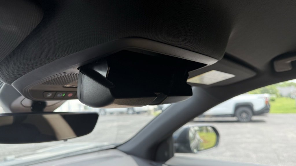 New 2026 Chevrolet Equinox ACTIV w/ Safety and Technology Package image 28