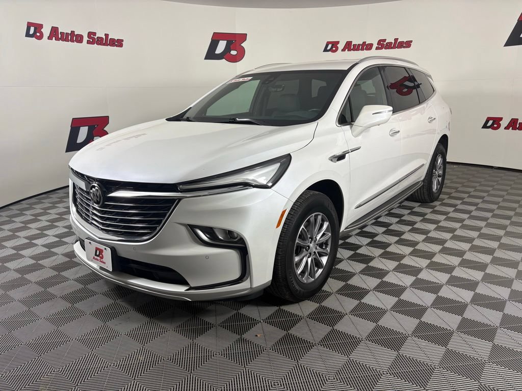 Used 2022 Buick Enclave Premium FWD image 2