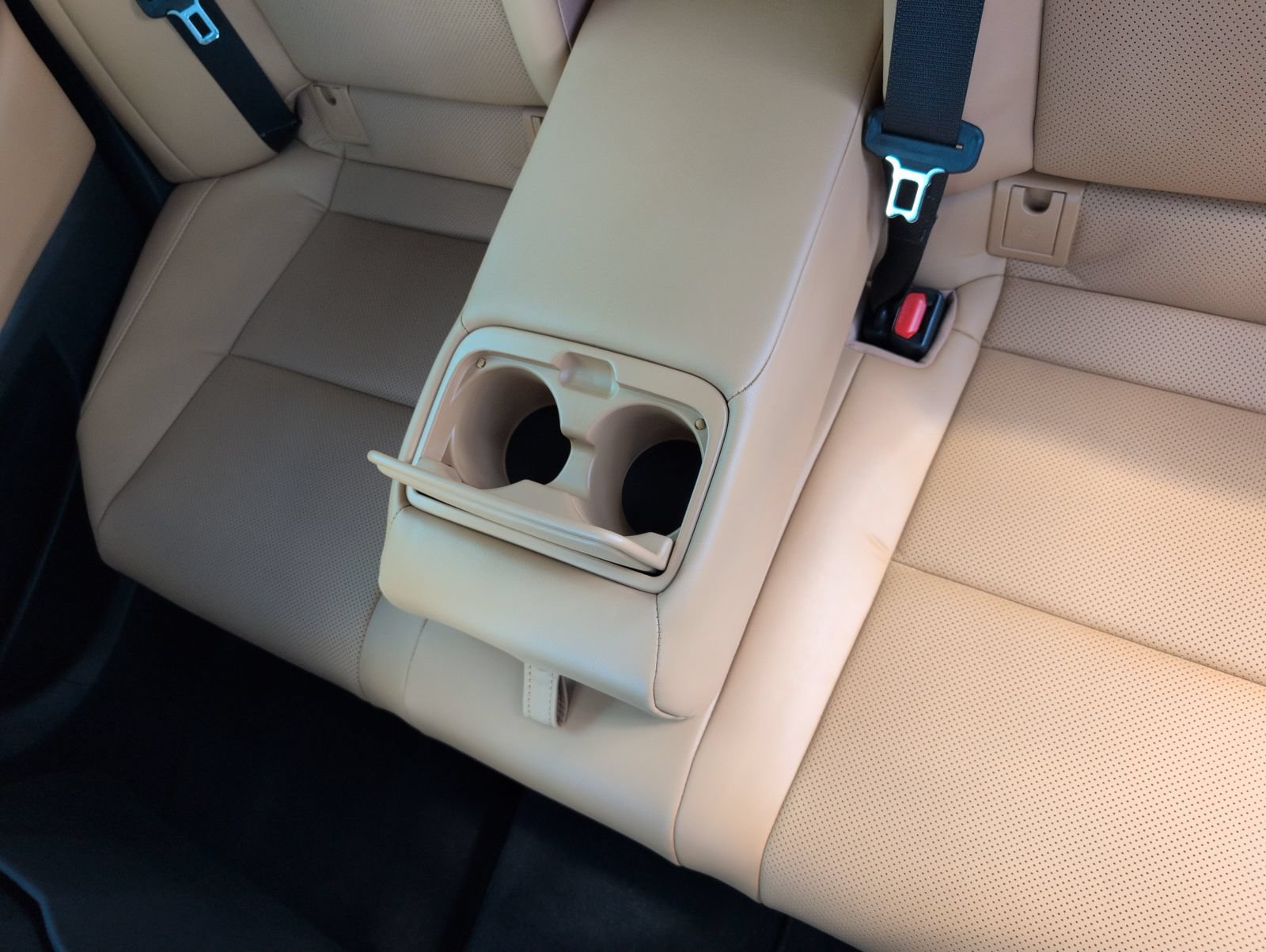Certified 2025 Lexus ES 300h w/ Premium Package FWD image 19