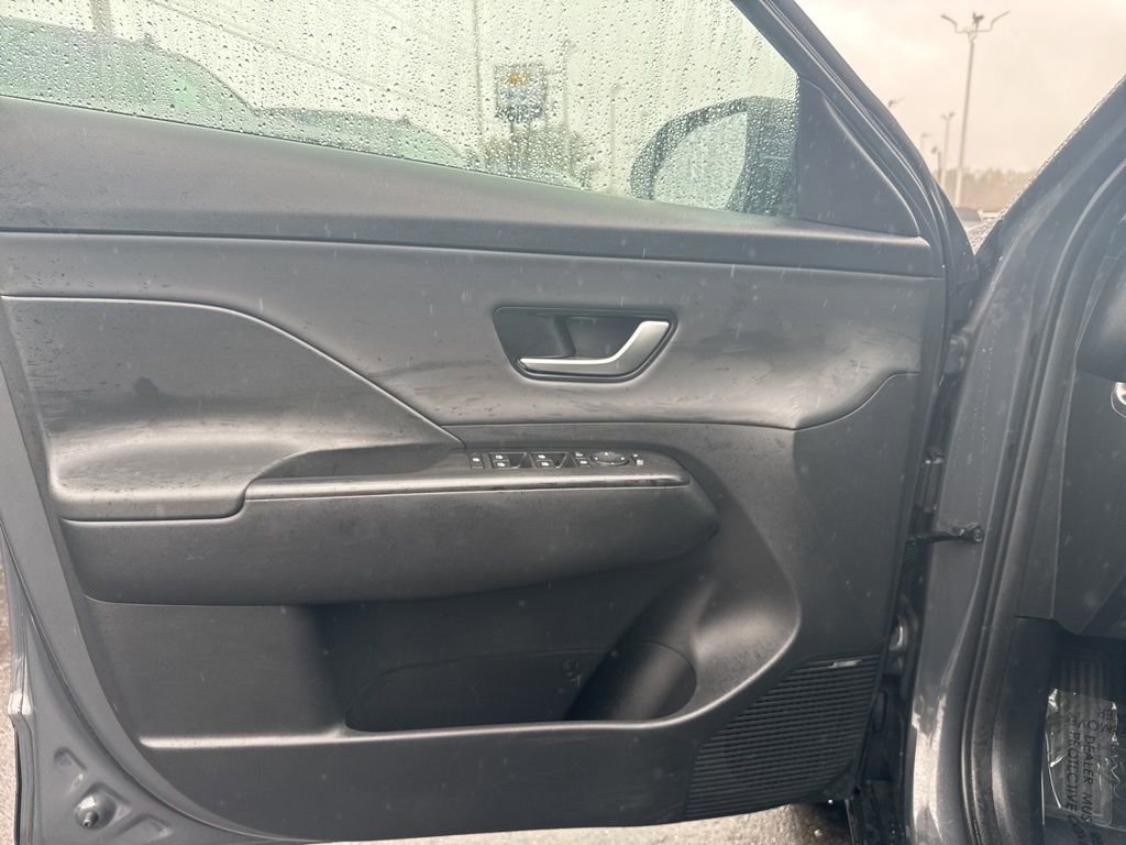 Used 2024 Hyundai Kona Limited image 28